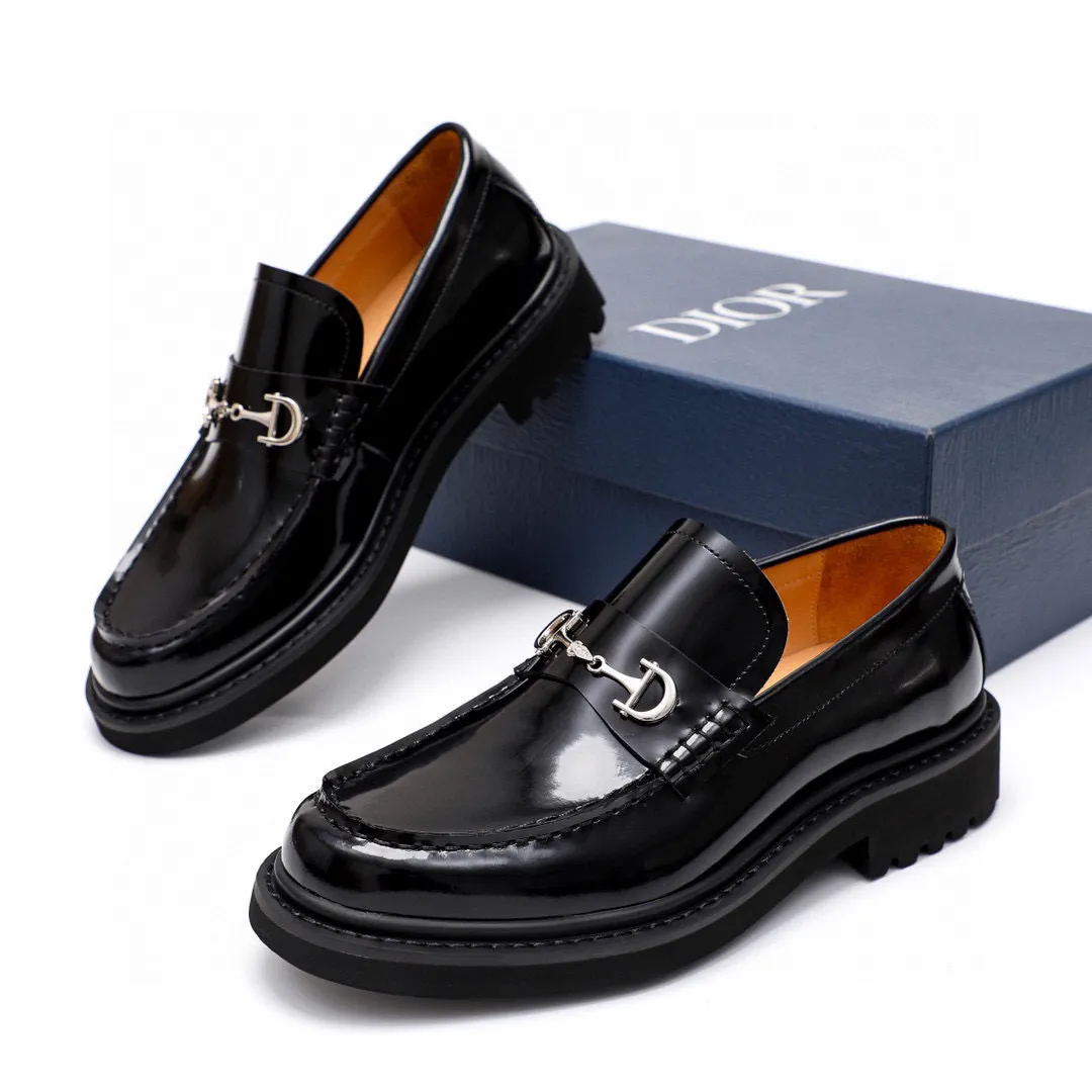 Men's shoes 💰700 💐《Dior》Dior 🇮🇹🇮🇹 counter synchronization Top purchasing agent 🔍🔍Men 2⃣️0⃣️2⃣️4⃣️Business leather shoes Original open-edge beads imported from Italy, fully imported cowhide leather lining, sole: original T men's shoes 💰U outsole, exclusive movable molded sole, super comfortable, original factory follow-up goods, 🔍🔍high quality, can be entered and exited the counter at will, welcome to compare, regular code 39-44 (38.45🉑️customized)